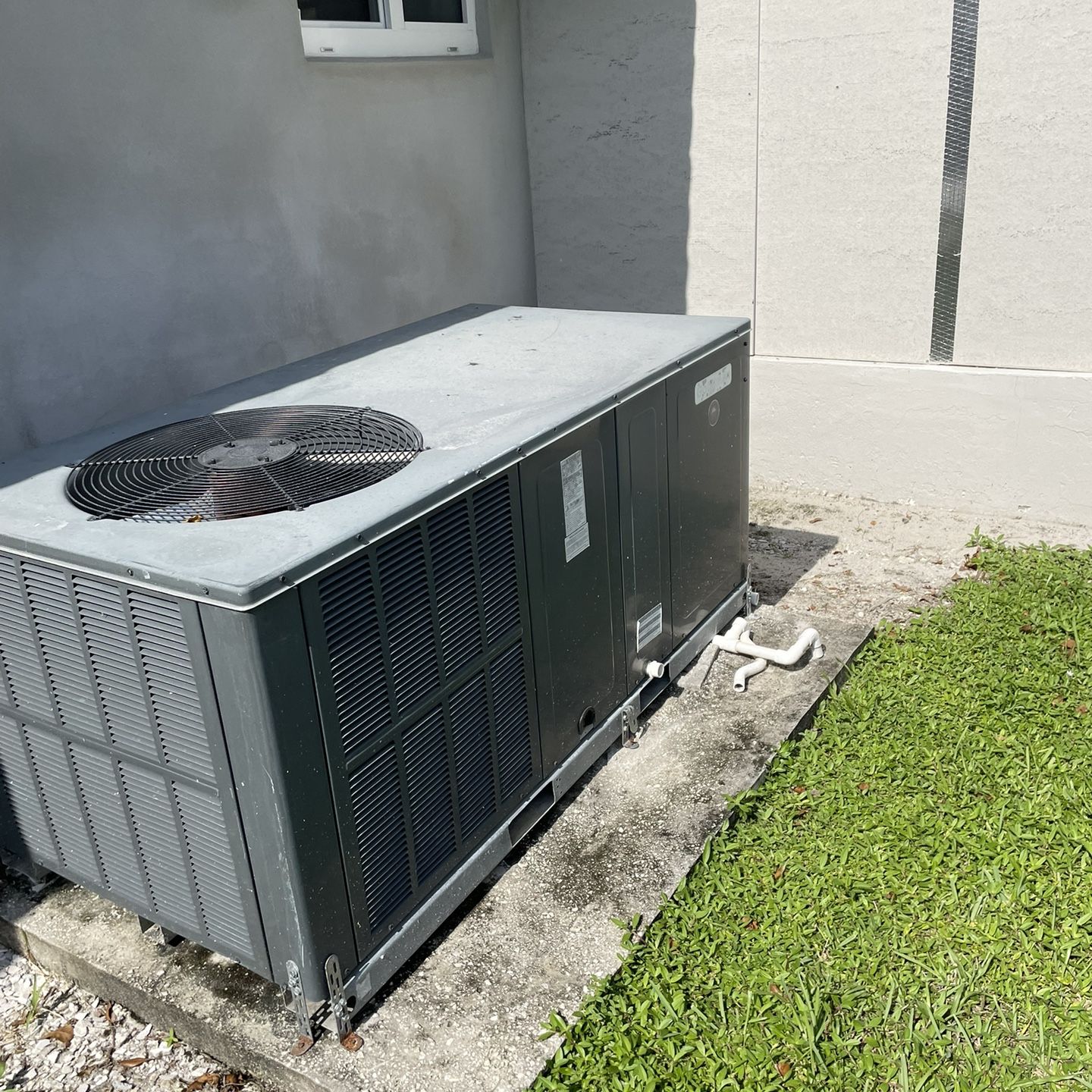 Package AC Unit for Sale in Pompano Beach, FL - OfferUp