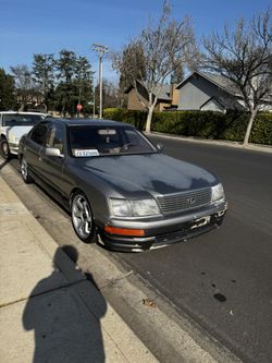 1996 Lexus LS 400