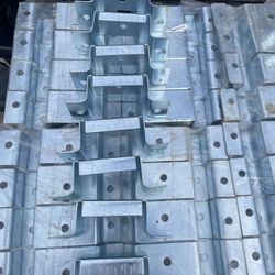 Stake Pocket Bracket