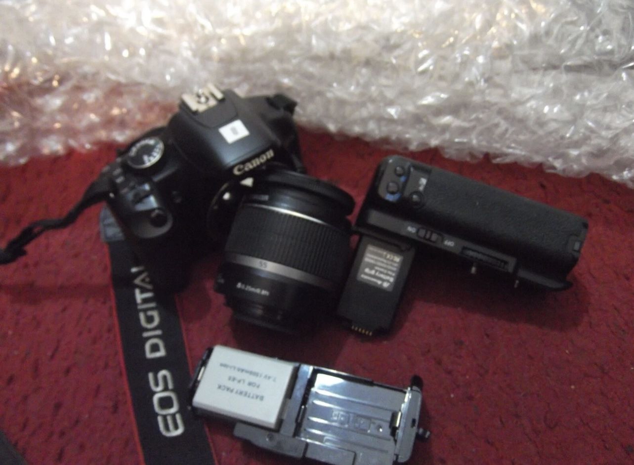 Canon EOS Rebel XSI 12.2MP w/ EF-S 18-55mm IS Lens