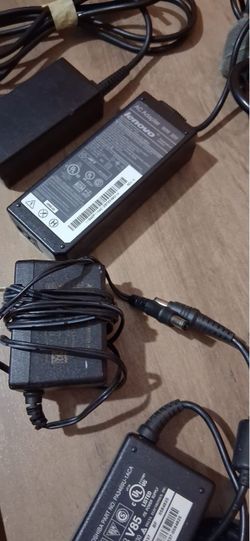 Mixed Electronics Lot – Laptops, iPhones, Chargers & Cables – For Parts or Repair