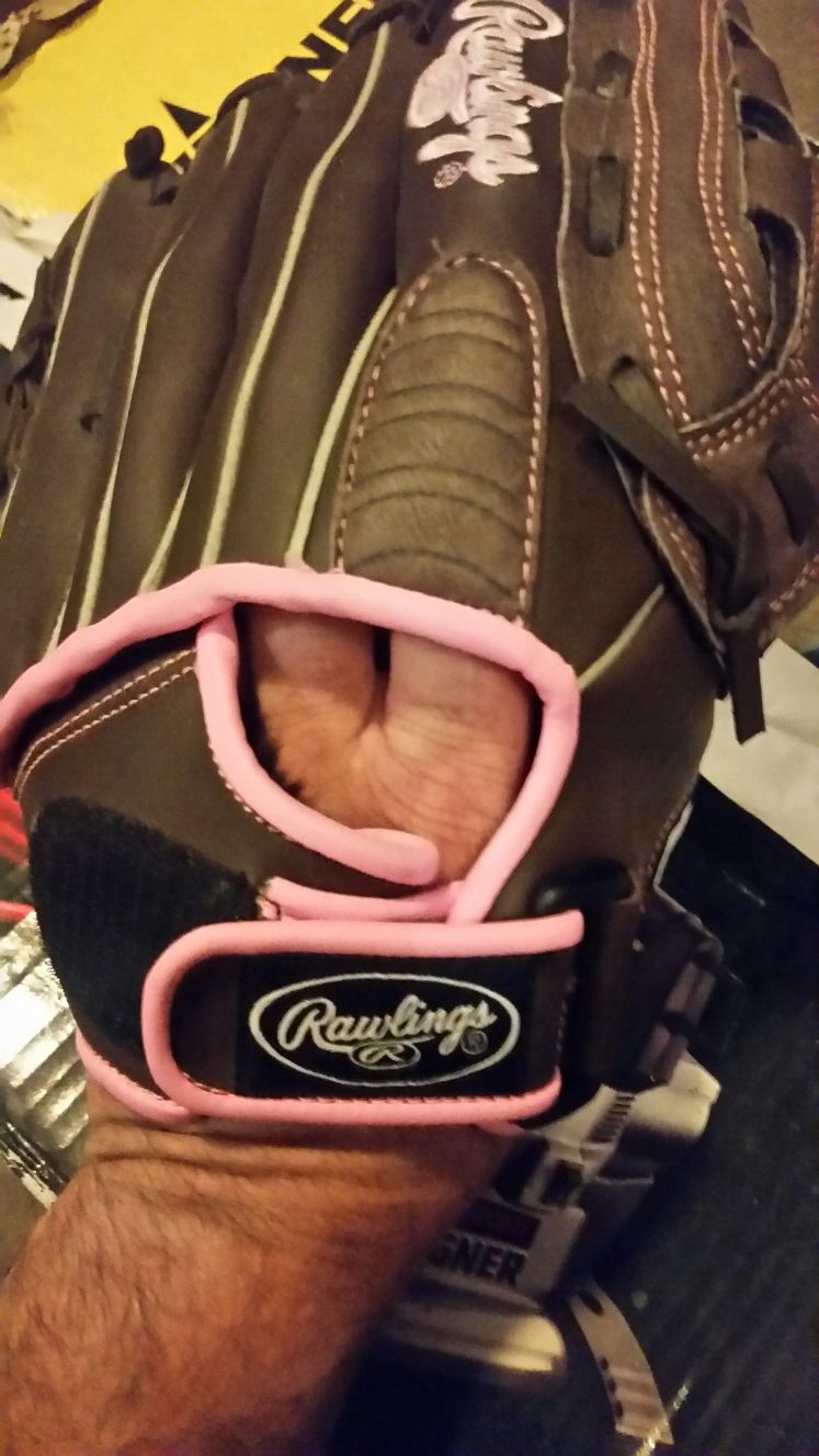 Rawlings Softball Glove