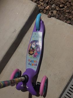 gabby’s dollhouse scooter