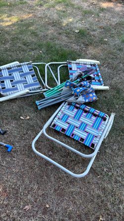 Free Metal to kids chairs and three aluminum lawn chair