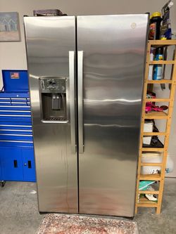 Side by side refrigerator