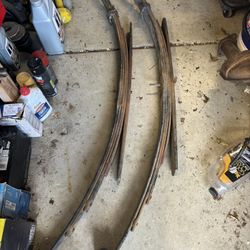 Leaf Springs Off A 03 Dodge Ram 1500 With 3” Lift