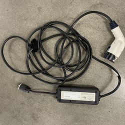 Auto Part: Charger