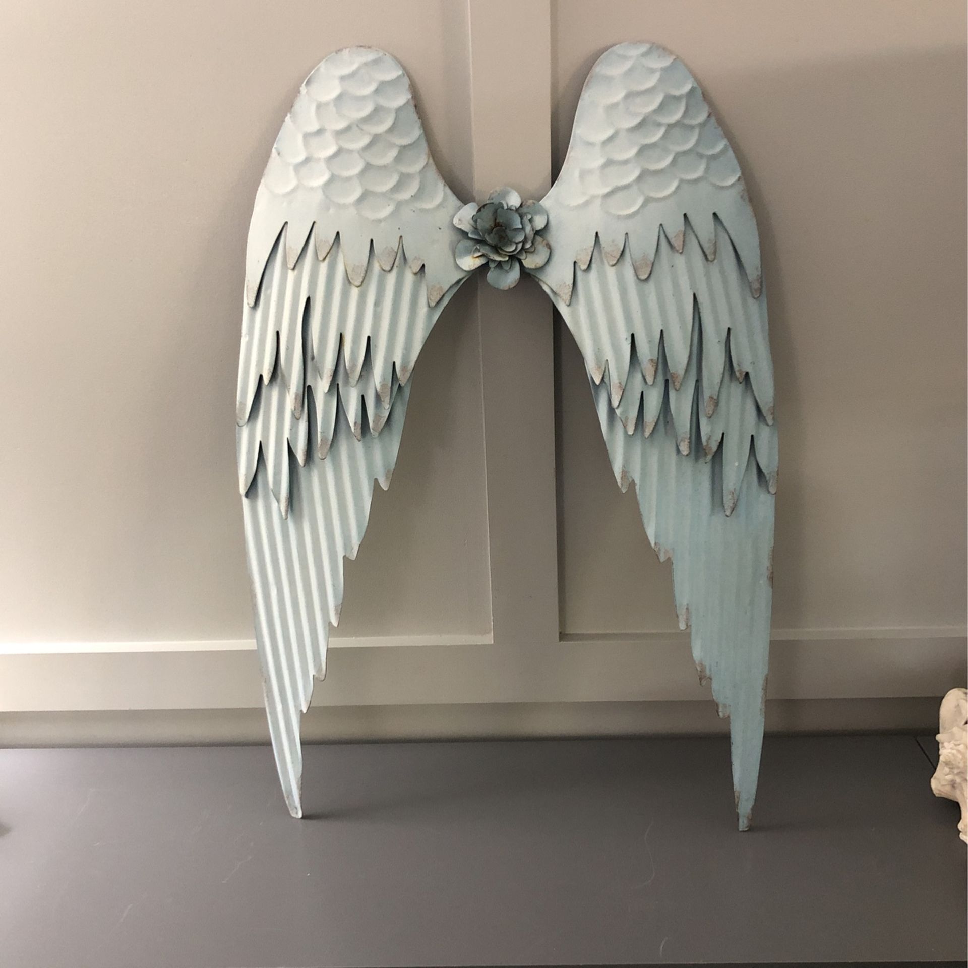 Sahara And Nellis Metal Angel Wings Sculpture, Rustic Decorative Angel Wings Wall Art Decor