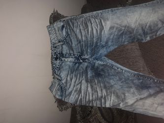 Robin Jean’s denim fit with jacket