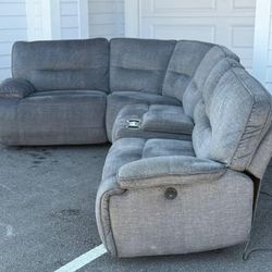 Couch/Sofa Sectional - Recliners - Gray - Havertys - Delivery Available 🚛