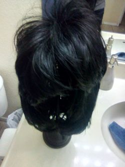 Peluca negra mediana