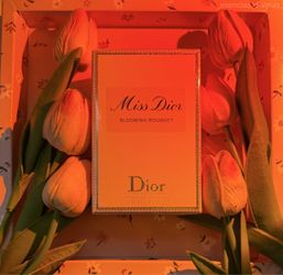 MISS DIOR (Blooming bouquet)
