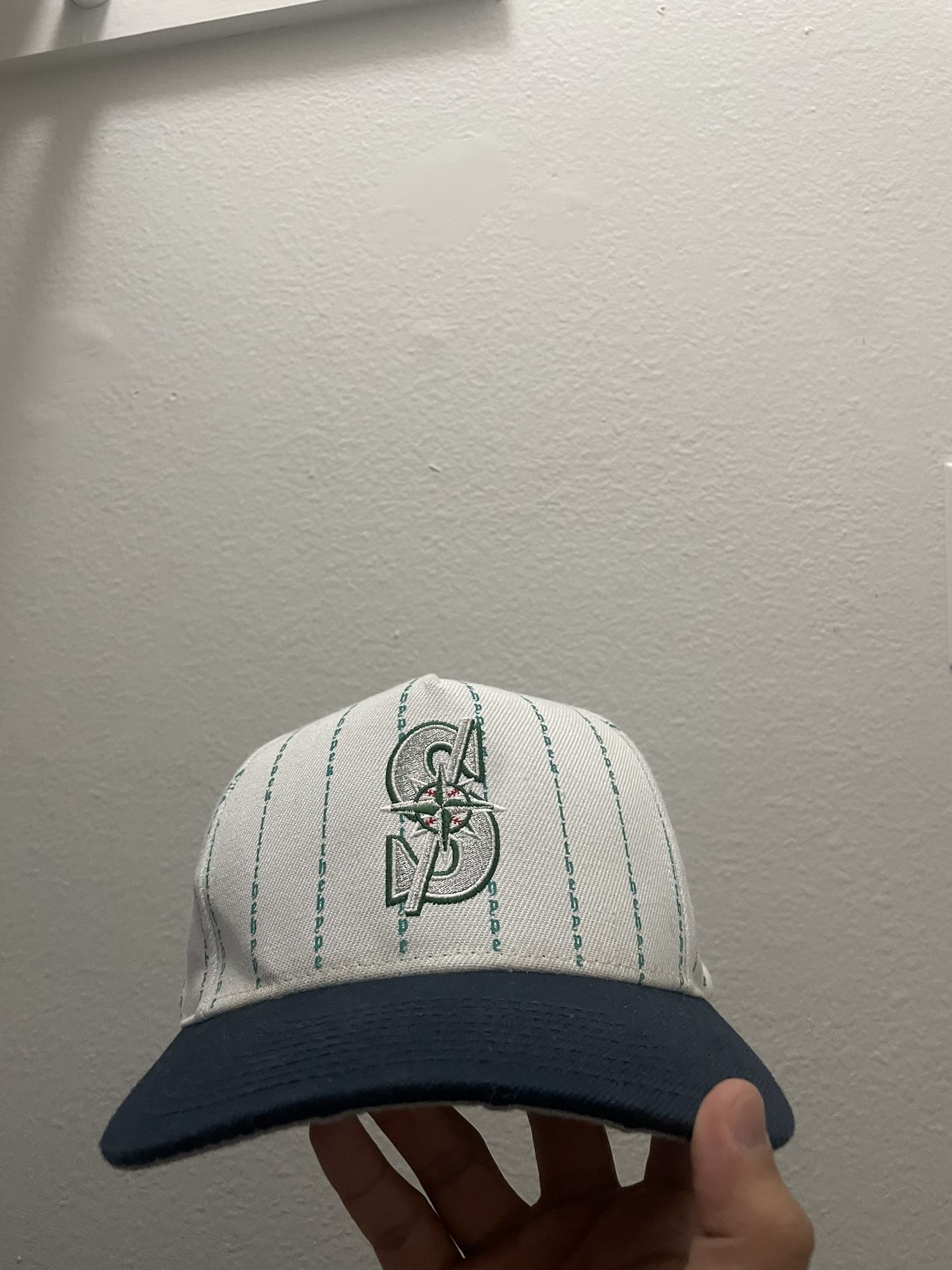 KTHLA SEATTLE MARINERS PINSTRIPE HAT