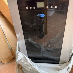 Portable Air Conditioner Whynter Brand New