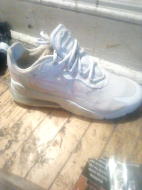 Nike Men Shoe