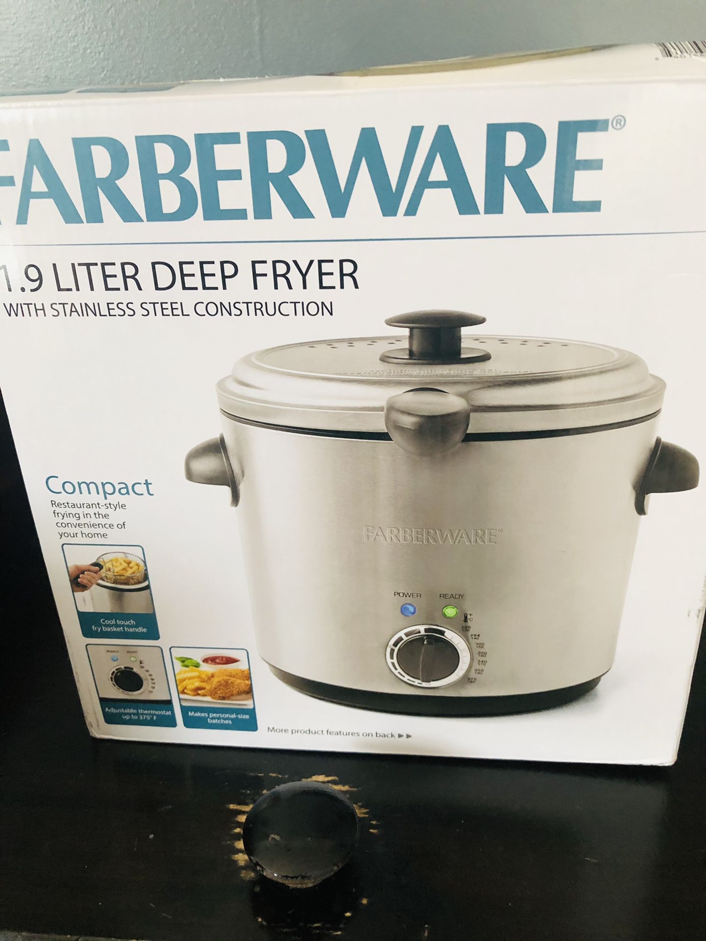 Farberware 1.9 Liter Deep Fryer for Sale in Greenwood, IN - OfferUp