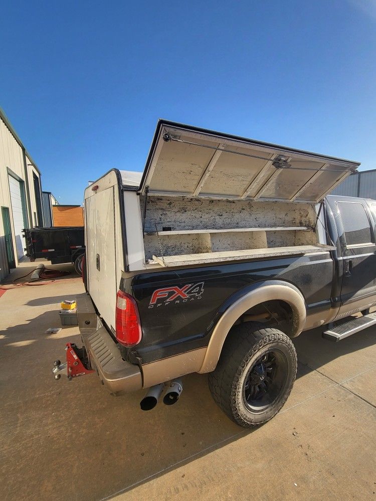 ARE utility Camper