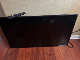 LG Flat Screen TV with Remote