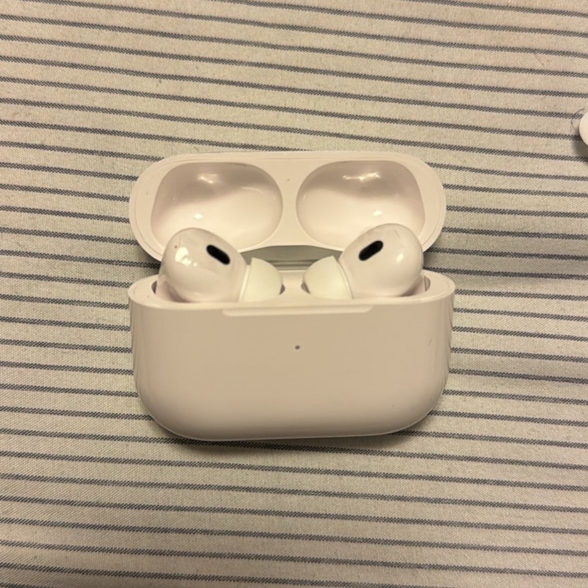 Airpods Gen 2