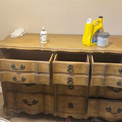 Wood 9 Drawer Dresser 