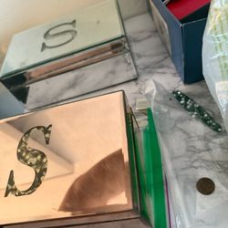 Jewelry Glass Cases 