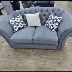 Love Seat 