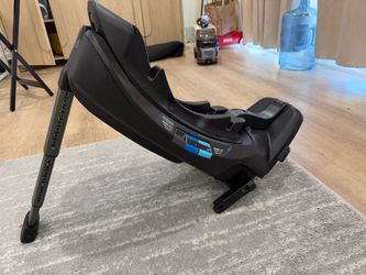 Nuna Rlx car seat base