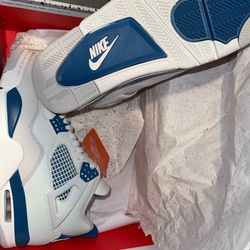 Retro 4s an retro 8s