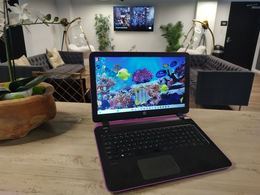 100% Perfect - HP Laptop 15.6" Widescreen AMD Quad, New Battery And Charger Windows 11 Pro - $160