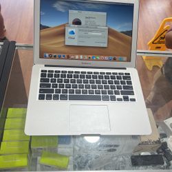 MacBook Air 2017 i7 1.8GHZ Intel Core i5 128gb Memory Used 