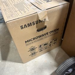 Brand New Samsung Microwave