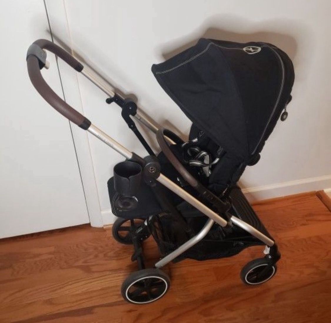 Cybex Eezy S Twist2 Travel Stroller 2022 with Rain Cover and Cup Holder