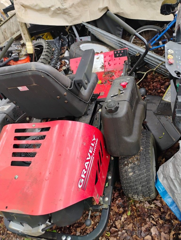Needs Work Gravely Zero Turn Mower