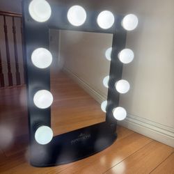 Vanity Mirror 
