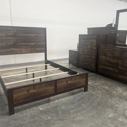 Entire Bedroom Set Dark Brown Brand New
