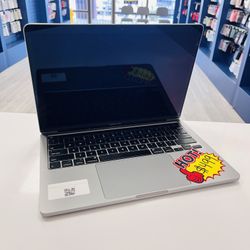 MacBook Pro 13inch 2020 256GB 8gbram i5 we offer finance