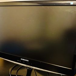 Samsung LCD 22” Inch TV! Use As Computer Monitor Or TV, Excellent Working Condition!