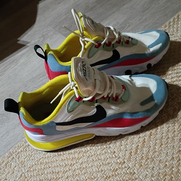Nike 270 React (Unisex) Size 8.5 Men Women Size 10