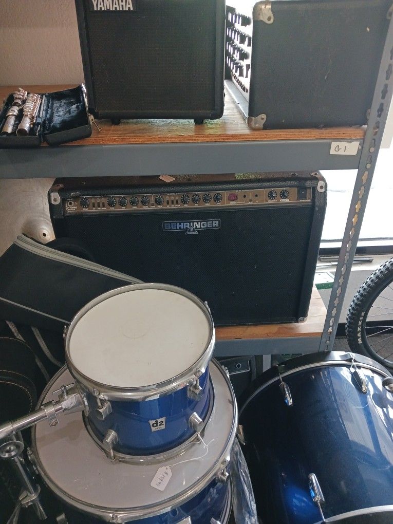 Behringer Gmx212 Vtone Guitar Amplifier