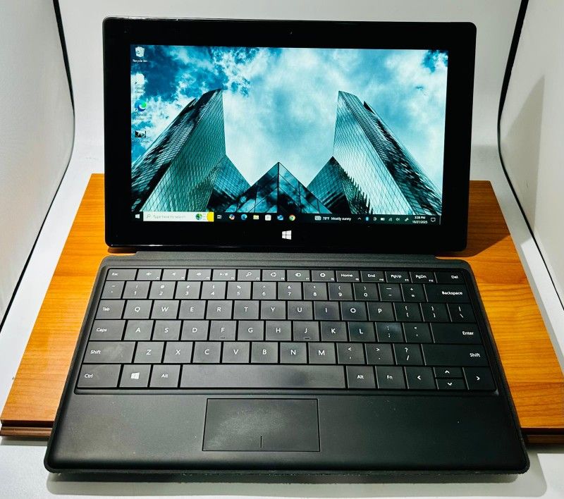 Microsoft Surface Pro 2 Intel Core i5-4300 2.50Ghz 4GB 120GB SSD Fully Functional