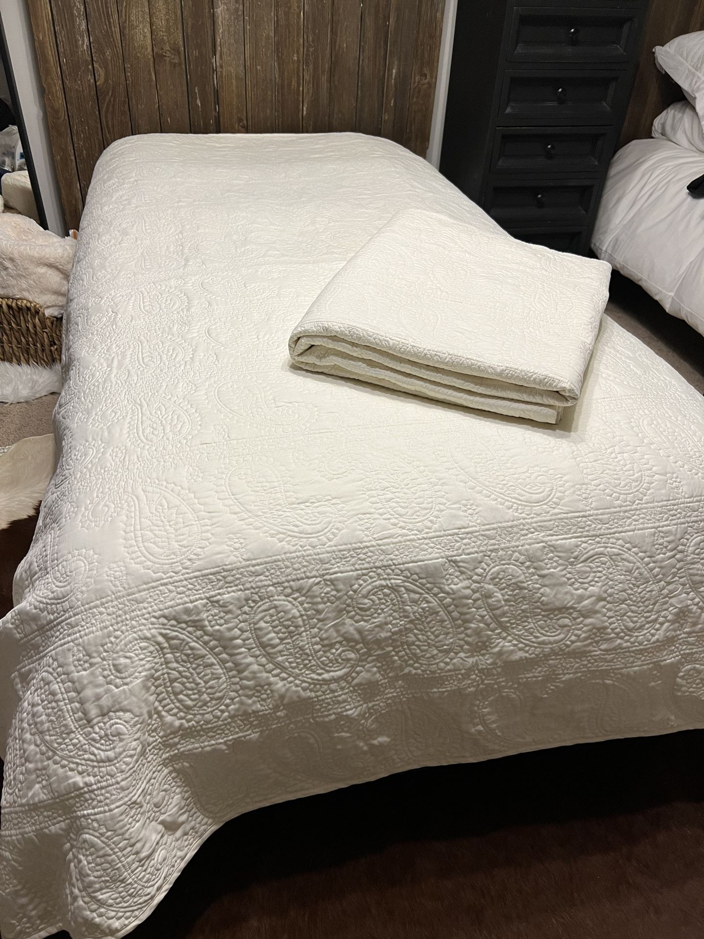 2 Quilted Paisley Stitched Twin Coverlets Set Of Two for Sale in