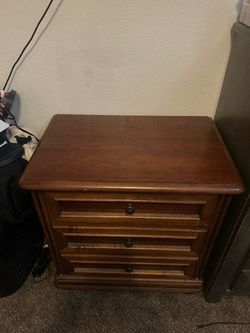 Bedside dresser