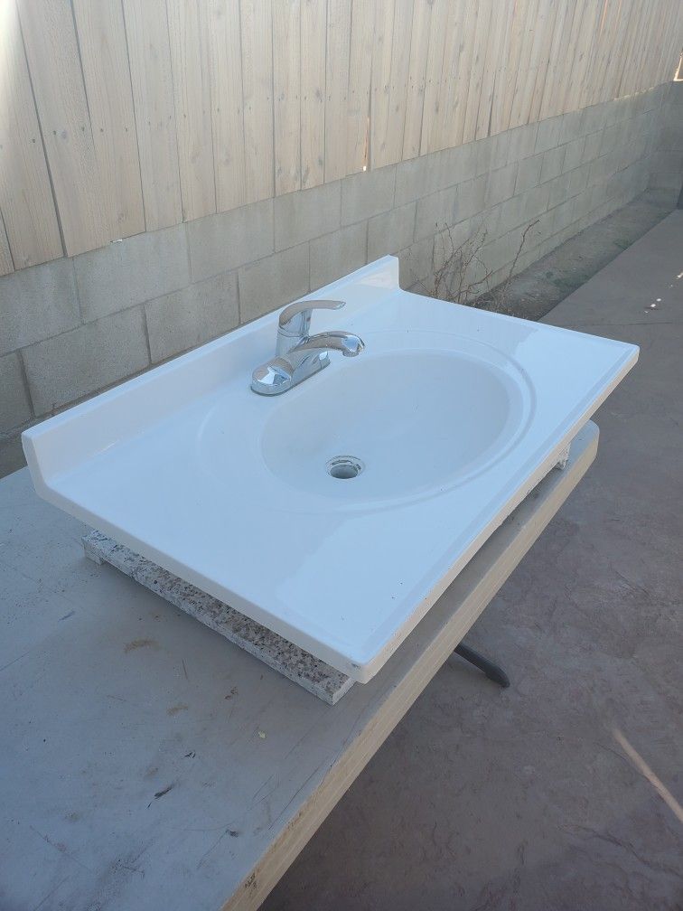 Bathroom Counter Top