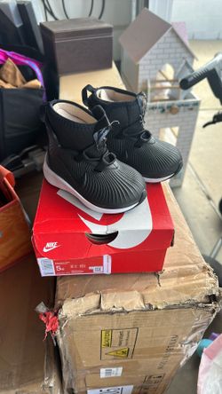 Nike Toddler Boots 5c