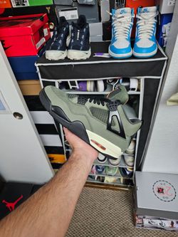 Air jordan 4 x undefeated