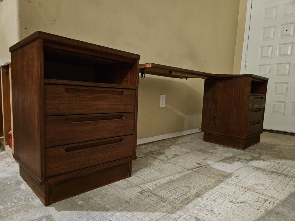 Mid Century Danish Teak King Headboard with Nightstands for Sale in San