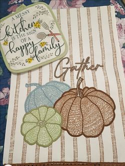Table runner and pot holder