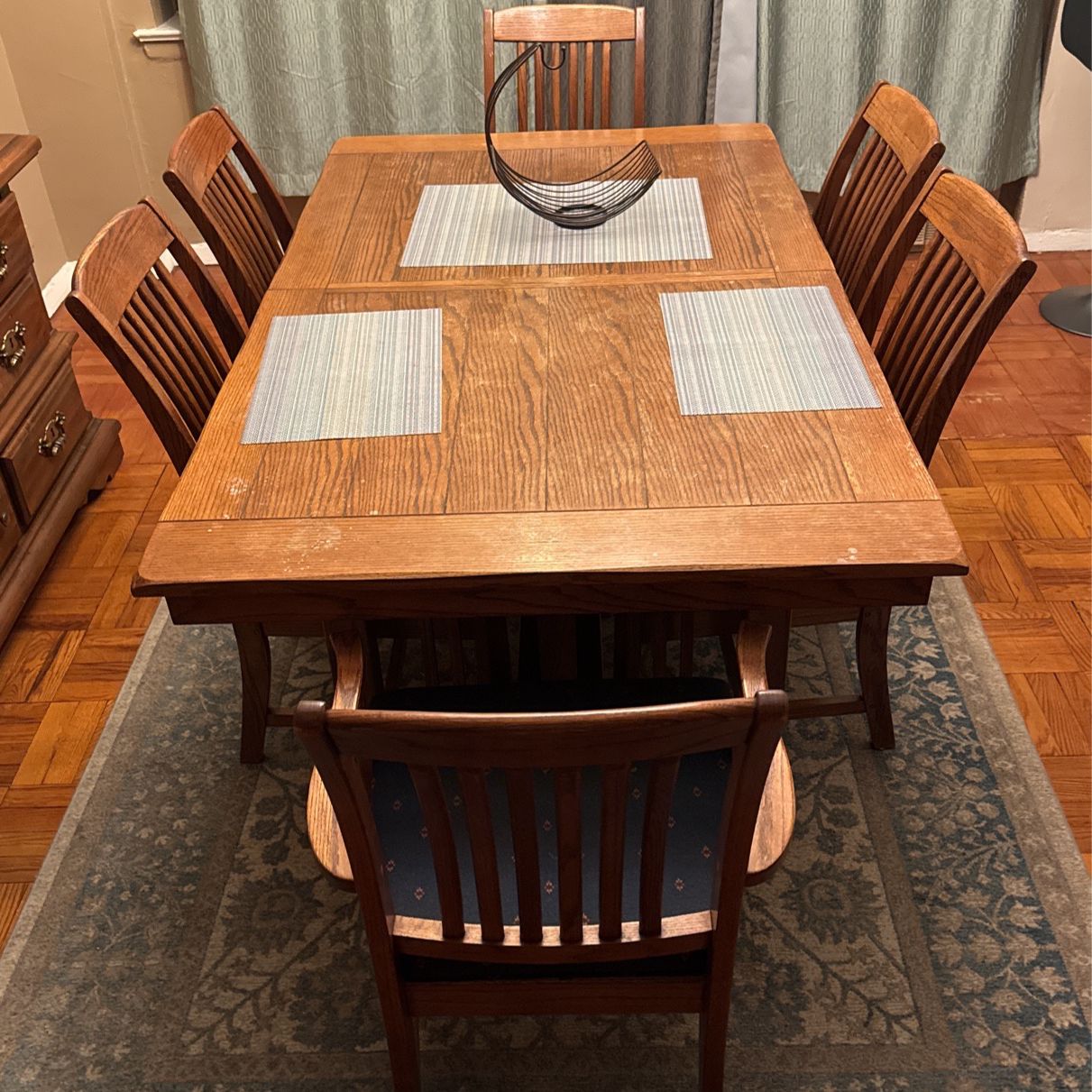 Oak table And Chairs 