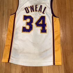 Signed Shaquille O’neal Jersey Size: Youth M