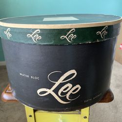 Lee 5th Ave Hat Box